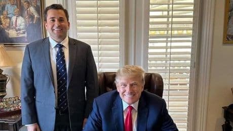El embajador ‘macho alfa’ e influencer ultra que ha designado Trump enfada a Malasia: “Es un insulto”