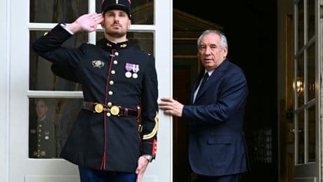 Matignon: le PS tente de se poser en alternative de l'après-Bayrou