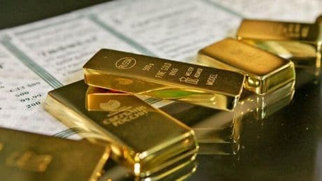 Oro, sale la speculazione di Borsa tra dazi e mosse delle banche centrali