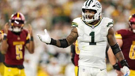 Micah Parsons delivers eye-popping performance in win as Packers fans troll Cowboys: ‘Thank you, Jerry!’