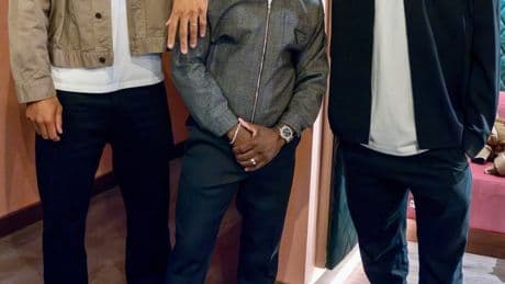 ‘I’ll never get over these pics’, joke fans as Kevin Hart compared to ‘armrest’ after posing with Premier League giants