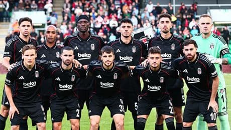 Kartal taraftarı önünde şova çıkıyor!