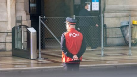 Primes à foison, fortes augmentations, logement... Ces très précieux avantages dont bénéficient les contrôleurs et conducteurs SNCF