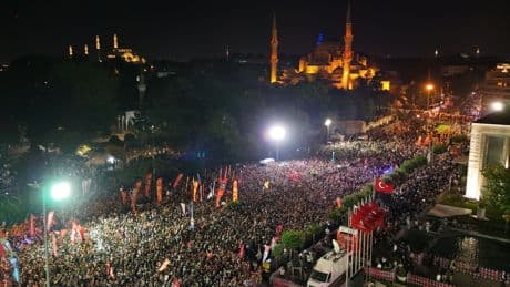 Saraçhane tutukluları 20 gündür iddianame bekliyor: Gençler yerde yatıyor, ilaçlarına ulaşamıyor