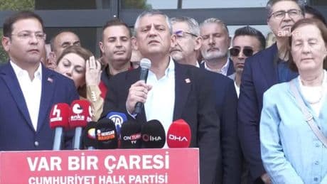Özel, Sındırgı'da konuştu: Bir an önce afet bölgesi ilan edilmeli