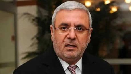'Türk-Türkiyeli' tartışmasının ardından AKP'li isim köşe yazarlığını bıraktı