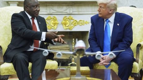 Trump pide al presidente de Sudáfrica una &quot;explicación&quot; por la &quot;persecución&quot; a la minoría blanca afrikáners