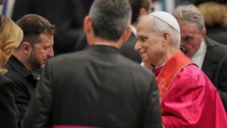 En direct, guerre en Ukraine : Volodymyr Zelensky reçu par le pape, après une nuit d’attaques russes massives