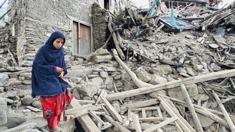 Las normas de los talibanes, una trampa mortal para las mujeres tras el terremoto que sacudió Afganistán