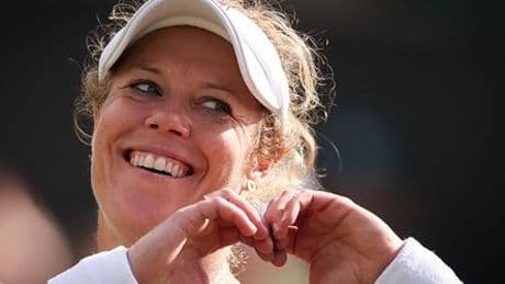 Wimbledon 2025: Laura Siegemund stürmt trotz Gewitter ins Viertelfinale