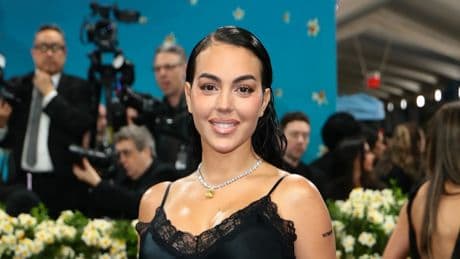 Georgina Rodríguez debuta en la Gala MET con un &#039;look&#039; que se salta el protocolo