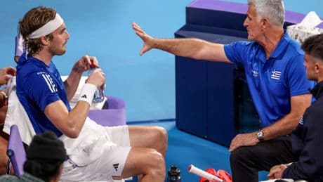 Stéfanos Tsitsipás verzoent zich met zijn vader en stelt hem na veelbesproken breuk met Goran Ivanisevic weer aan als coach