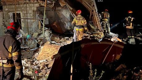 Guerre en Ukraine, jour 1161 : Zelensky satisfait des élections au Canada, frappes de drones