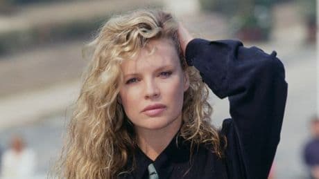 Prince and Hollywood star Kim Basinger were like 'teenagers in love' new book reveals