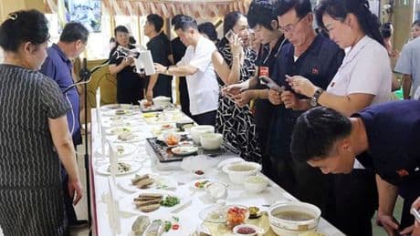 Carne di cane in Corea del Nord: la nuova competizione, l'evento e gli oltre 200 chef partecipanti