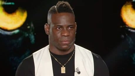 <p>Balotelli a Belve: &ldquo;Nulla da invidiare a Messi e Ronaldo, il calcio un mondo finto. E quella tamarrata&hellip;&rdquo;</p>