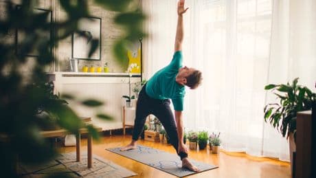 Gesund in den Tag starten: Zehn Übungen für mehr Energie am Morgen