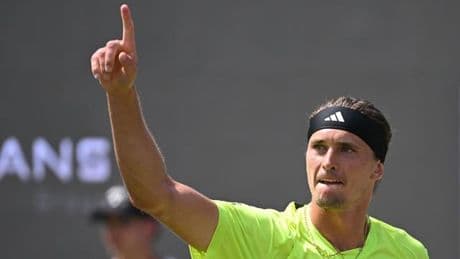 Tennis in Stuttgart: Nach Zoo-Besuch und Golf-Trip: Zverev bereit für Angstgegner