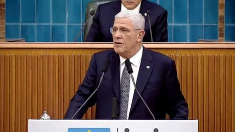 İYİ Parti lideri Dervişoğlu'ndan CHP lideri Özel'e yönelik saldırıya tepki: Cumhuriyet'in temel ilkelerine yönelik bir tehdittir