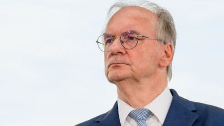 „Wollen wir Stahl aus Russland holen, um Panzer zu bauen?“ – Haseloff kritisiert Klimapolitik