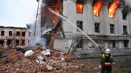 Rusia lanza su mayor ataque contra Járkov y deja 10 muertos