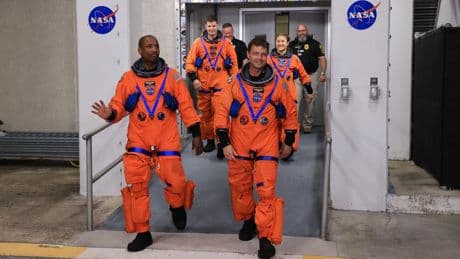 Los astronautas de Artemis II recrean una situación de emergencia por si falla el lanzamiento de la Orizon