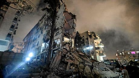 Nouvelle nuit d’affrontements entre l’Iran et Israël