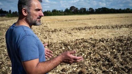Sécheresse : au pied du barrage de Sidiailles, dans le Berry, un été sous restrictions