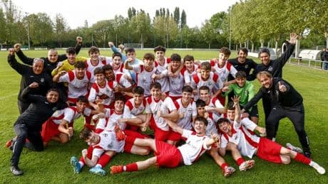 El milagro de la cantera del Betoño: «Son un equipo competitivo que ha estado muy unido y convencido de que era capaz de hacerlo»