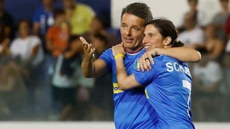 Partita del cuore, i leader di centrosinistra (tranne Renzi) la disertano. Ecco perché (e cosa c'entrano il muro contro muro e le regionali)