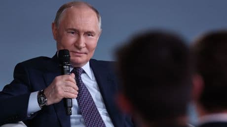Putin desvela los secretos del inicio de la guerra de Ucrania en un documental: "Rusia no estaba lista para un enfrentamiento frontal con Occidente en 2014"