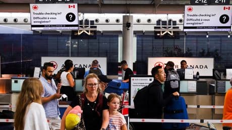 Air Canada’s Flight Attendants Reject Call for Arbitration