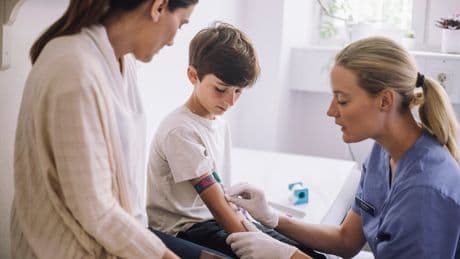 Eine bestimmte Ursache: In Goslar hat jedes 2. Schulkind zu viel Blei im Blut - wie Sie sich dagegen schützen