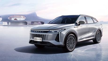 Debutta in Italia Omoda 9 Super Hybrid dal oltre 1.100 chilometri di autonomia