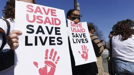 Coupes de l’USaid : « Affaiblir l’aide en santé mondiale, c’est semer l’instabilité de demain »