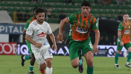Alanyaspor ile Rizespor'un düellosunda kazanan çıkmadı