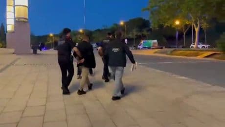 Varios detenidos por robar durante el Barça - Inter de Milán en Montjuïc