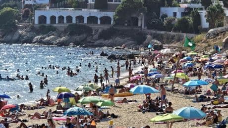Pasar la ola de calor en el mar