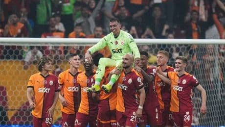 Galatasaray'da Muslera'nın yerine ilk aday belli oldu!