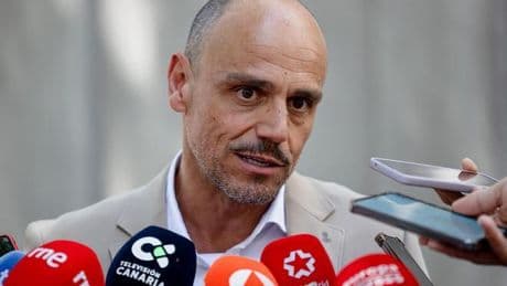 Canarias exige al Estado que abra ya centros para acoger a los solicitantes de asilo