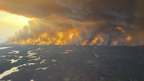 El humo de los devastadores incendios de Canadá llega a España