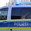 Mutter gegen Kopf getreten: Betrunkener Vater springt in Potsdam mit Kind aus Fenster