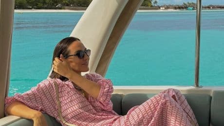 Tamara Falcó comparte el vestido más bohemio y exclusivo de su maleta de Maldivas (está rebajado)