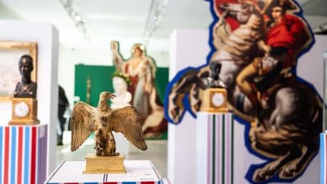 Estimée à 6 millions d'euros, la collection "Napoléon" de Pierre-Jean Chalençon s'envole à 8,7 millions