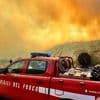 Feuer auf Sardinien: 200 Badegäste fliehen auf Booten vor Waldbrand