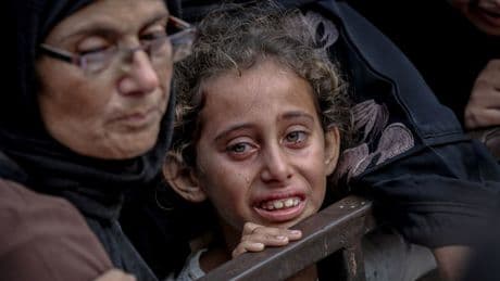 Gazze'de açlık savaşı: İsrail askeri, yemekleri toprağa gömmüş