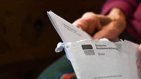 Alle Rentenbescheide falsch: Millionen Bürger zahlen zu viel, so rechnen Sie nach