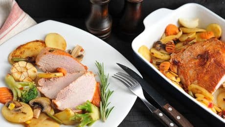 Con menos grasa y más proteínas que el pollo: la carne versátil y deliciosa que te va a ayudar a no ganar peso