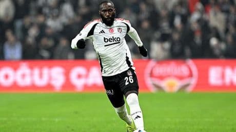Beşiktaş'tan ayrılan Masuaku, Sunderland'e transfer oldu