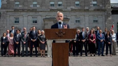 Nouveau gouvernement à Ottawa : le changement promis est-il un “mirage” ?